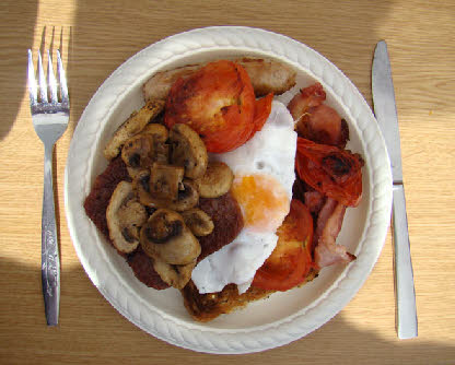 4. Woohoo - the Full english on paper plates = no washing up! 4 - Woohoo - the Full english on paper plates = no washing up!